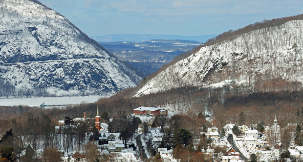 Hudson Highlands Valentine 2014 by Russell Cusick